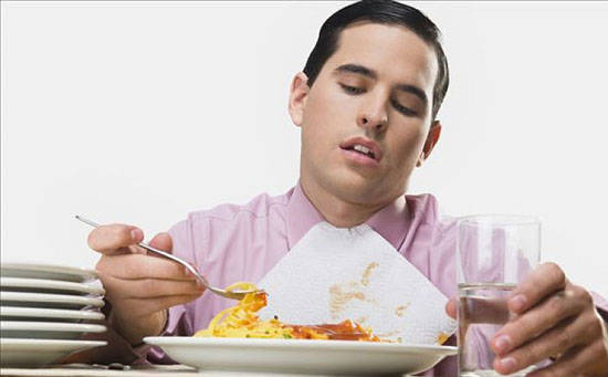 餐餐吃太饱容易得糖尿病