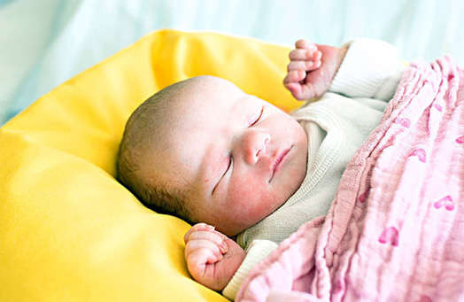 新生儿期易出现黄疸