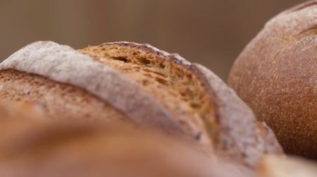全麦面包含有丰富纤维素