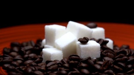 控制咖啡因和糖分的摄入