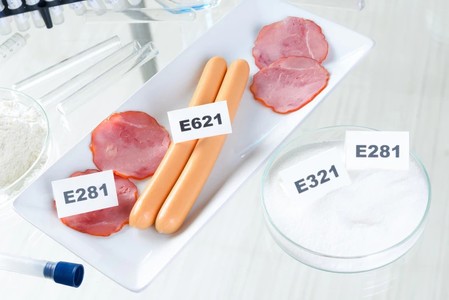 食品中常见的添加剂及其影响